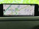 鮮明な地図表示で、お好みのルートを簡単に検索。スムーズなナビゲーションで、安全運転をサポートします。