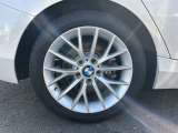 国道1号線に沿い横浜市営地下鉄「三ッ沢上町駅」から徒歩約10分。 BMW Premium Selection 横浜三ッ沢店 / 〒240-0062神奈川県横浜市保土ヶ谷区岡沢町322-3