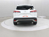 ハイブリッド車は、全ての電動モジュールを刷新した1.8Lハイブリッドシステムを採用し、低燃費・高出力を実現しています。