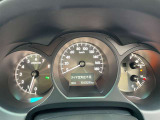 整備スタッフは国家資格を持つプロの整備士です。車検の受入/中間/完成検査と保安基準発行のすべても自社で行います。