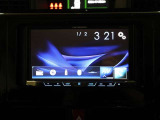 ディスプレイオーディオを装備。スマホとクルマをつなぐことで、これまでのナビに加えて、色々なサービスが楽しめます。