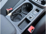 Audi正規ディーラーが高品質をお約束。高度な訓練・教育を受けたAudi専任メカニックが、100項目にもおよぶ精密な点検を実施。すべてクリアしたAudi車だけ、あなたのお手元に届けられるのです