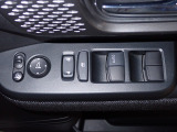 全てのドアガラスを運転席での操作が可能!窓を開けて走るドライブも気持ちがいいですよね!!♪