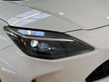 ○暗い夜道も明るく照らします○LEDヘッドライト装着車! 夜間のドライブも安心ですね♪消費電力が少なくて明るいなんて、◎です☆