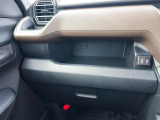 車両本体価格の他に必要な費用は、自賠責残月割、登録手続き代行費用、ナンバー代、リサイクル預託金です☆
