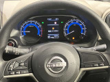 【メーター】メーター内のカラーディスプレイには運転をサポートするさまざまな情報を表示!