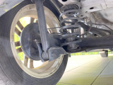 お車を安心してお乗りいただく為には、足回りの定期点検が欠かせません。サービスサポート(有償保証)では無料点検もご提供しており、安心のカーライフをお過ごしいただけるサポート体制が整っています。
