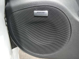 BOSEスピーカー付きなので、大迫力の音響をドライブ中にお楽しみ頂けます。