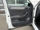 点検整備ご納車前にCertified Pre-Owned独自の「点検チェック項目シート」により、部品や機能に関する全71項目もの厳しいチェックを実施します。