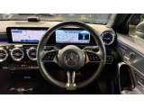 自動車保険に関しても、メルセデス・ベンツ専用のプログラムをご用意しております。飛び石や落下物などでのフロントガラスの修理が必要となった場合、最大で9万円分の補償を致します。
