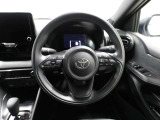 各操作スイッチなどもハンドルから手を放すことなく操作可能で安全運転に支援いたします!