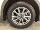 タイヤサイズは225/65R17となります。