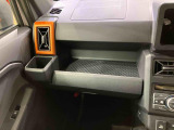 納車前にはプロのメカニックが、各部の点検を行います。ディーラーにしか出来ない品質、そしてサービスできっと満足していただけると思います!