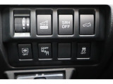 各スイッチ類は運転席から操作しやすい配置です