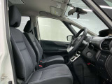 【運転席】シート周りは使用感も少なく、良好な状態となります。丁寧につかわれていたことがよくわかります。