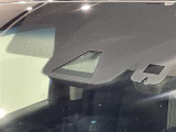【衝突被害軽減ブレーキ】前方の車両や横断する歩行者などを検知した時、衝突回避や被害軽減をサポートします。