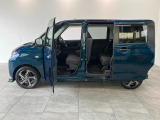 お客様にぴったりなおクルマをお選びいただけますように様々な展示車をご用意致しております!ダイハツの軽自動車だけではなく、他メーカー車やコンパクトカー・ミニバンなども数多く取り揃えております!