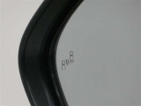 ブラインドスポットモニターです。走行中、ドアミラーでは確認しにくい後側方の車両を検知し、注意喚起をしてくれるので車線変更も安心です。