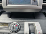 小物収納スペースも確保しており、車内をすっきり保てます。