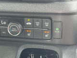【シートヒーター】運転席&助手席にシートヒーターが付いてます!二段階の調整が可能です!