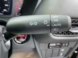 【オートライト(AUTO)】外の明るさをシステムが感知して、自動でヘッドライトが点灯します!ヘッドライトをつけ忘れを防ぐ便利機能です