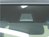 ◆Honda SENSING◆ カメラ等装置で精度の高い検知能力を発揮、安全運転を支援します。ステアリング上のコントローラーに注目!