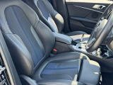 車内での喫煙歴も無く綺麗な状態をキープしております。