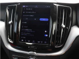 ディスプレイからインテリアライトの明るさ調節等、各種設定をワンタッチで操作可能です。