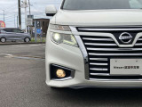 LEDヘッドランプを装備しておりますので、暗い道でも明るく照らしてくれるので安心して夜道やトンネルを運転できますよ!