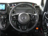 ◆ハンドル全体◆各種スイッチがハンドルから手を放さず操作できるので運転中でも楽に操作できます。