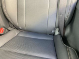ISO FIX対応アンカー付きで茶いるとシートが取付易くなっております。