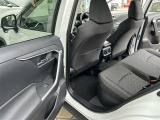 ゆとりある広々とした車内空間は、ドライブを始め買い物やレジャーなど、幅広く活躍します。一人でもみんなとでもお出かけを楽しみましょう!