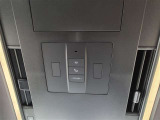 後部座席からもエアコン操作をしていただけます。