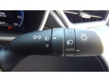 ライトもAUTO機能が付いていて、暗くなると自動で点灯し、明るくなると自動で消灯するので、大変お役にたちますよ!!