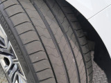 BMWならではの卓越した走りを支えるホイールと足回りです!日本車の走りに慣れている方にもぜひ体感して頂きたいほど、高いレベルでまとまっています!
