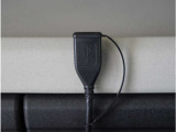 【USB接続】USB接続も可能です。スマートフォンと連動して音楽も再生可能です。