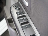 ◆パワーウィンドウスイッチ◆運転席から全席の窓の開閉操作を行うことが出来いつでも換気ができます!