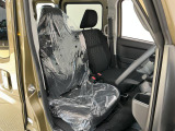 【運転席・助手席】内装ルームクリーニング済みです。しっかり綺麗にしていますので、是非、お確かめください。車に自信があるからこそ、是非一度ご来店頂き内外装も見てもらえると幸いです。