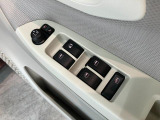 お客様にぴったりなおクルマをお選びいただけますように様々な展示車をご用意致しております!ダイハツの軽自動車だけではなく、他メーカー車やコンパクトカー・ミニバンなども数多く取り揃えております!