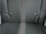 ◆ISOFIX◆シートベルトいらずでチャイルドシートと固定金具を連結するだけでがっちり固定できます。