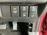 運転席から操作しやすい各種スイッチ
