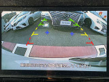 バックモニターも装備しております。駐車・車庫入れの心強い味方です。