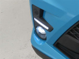 LEDフロントフォグランプを装備しております。