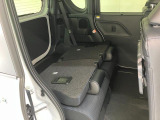 お客様にぴったりなおクルマをお選びいただけますように様々な展示車をご用意致しております!ダイハツの軽自動車だけではなく、他メーカー車やコンパクトカー・ミニバンなども数多く取り揃えております!