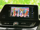 停車時に、お好みの番組を視聴できます。移動時間を有効活用し、待ち時間や休憩時間を楽しく過ごせるでしょう。