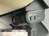 車内用ドライブレコーダーがついています。
