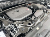 BMWを熟知したメカニックによる100項目の点検・整備を行います。不具合箇所、交換時期に達している部品に関しましては、全て当社負担で交換してからのご納車となります。