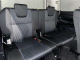 3列目シートもひろびろとしたスペースを確保しています。大人数でのお出かけもばっちりです!