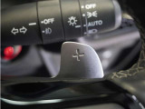 【減速セレクタースイッチ】指先操作だけで減速「減速セレクター」はハンドルの左右に取付された2つのスイッチで減速の強さを調整できます。