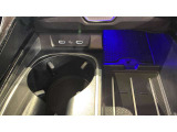 自動車保険に関しても、メルセデス・ベンツ専用のプログラムをご用意しております。飛び石や落下物などでのフロントガラスの修理が必要となった場合、最大で9万円分の補償を致します。